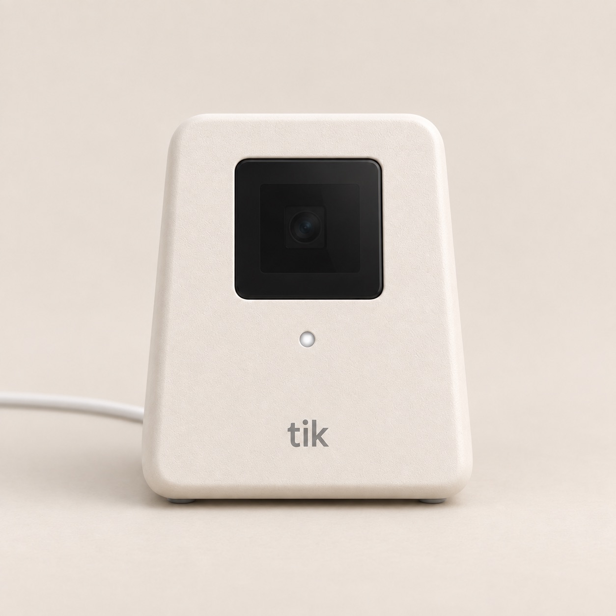 Tik seen straight on, light faintly white.